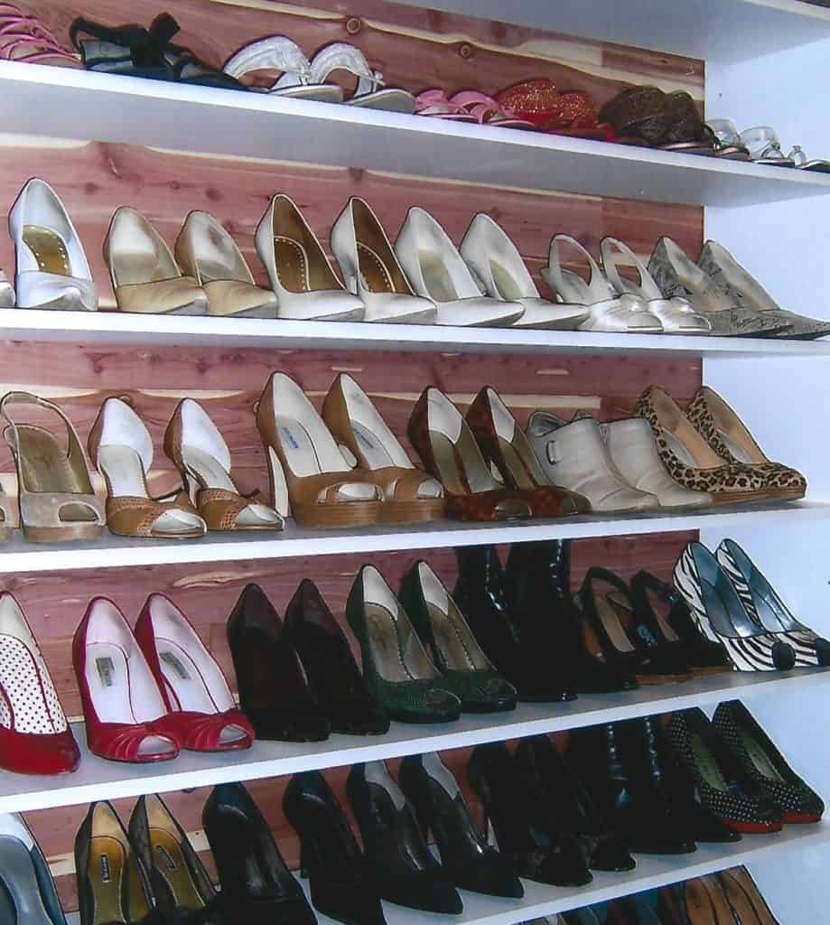 A photo of a shoe shelf