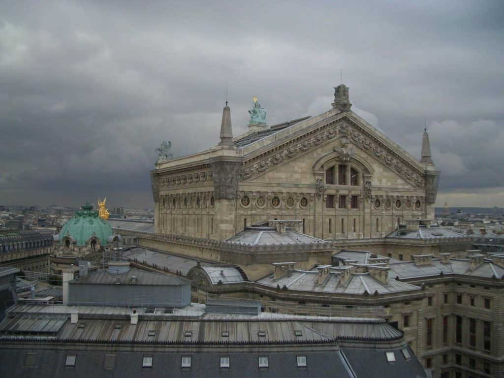 a photo of the paris opera house